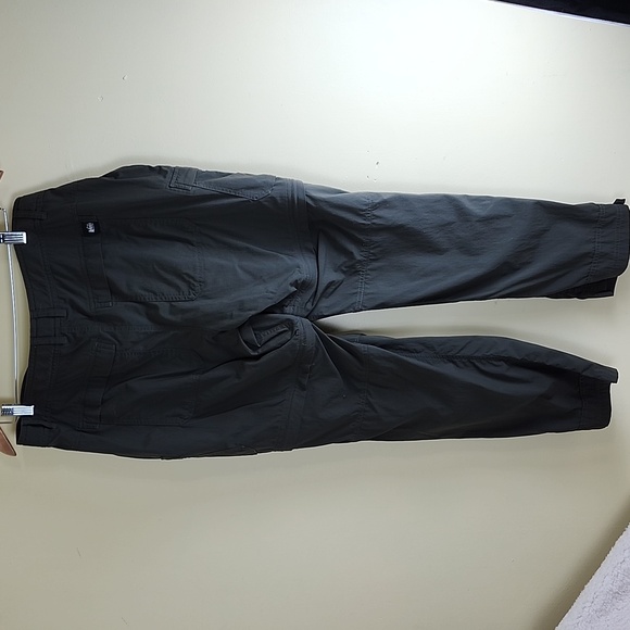 REI Women's Green Relaxed Fit Adjustable Waist Zip Off Outdoor Pants, Size 14 P - Picture 3 of 11